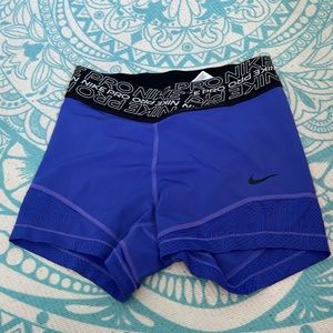 nike pro 3in shorts